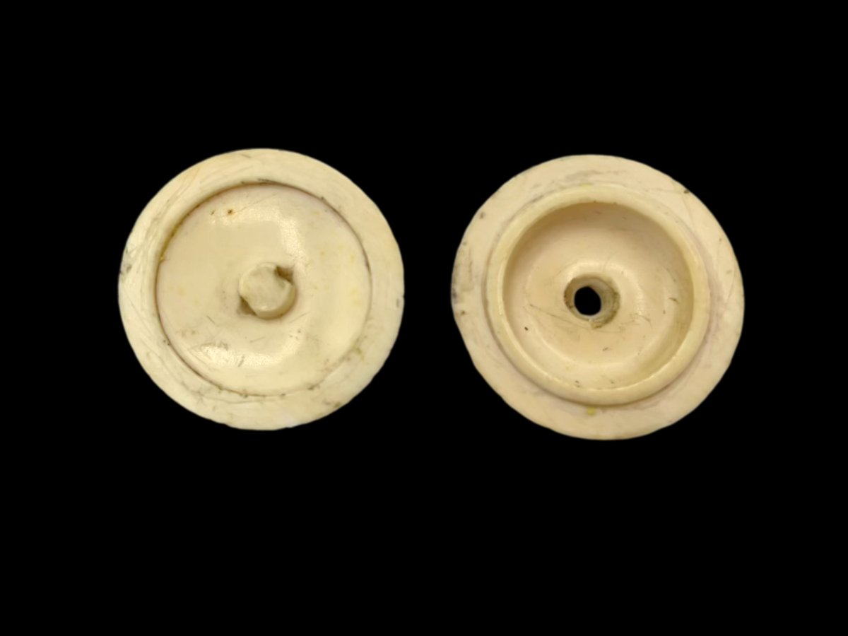 Manju netsuke de la poétesse Ono no Komachi-photo-1