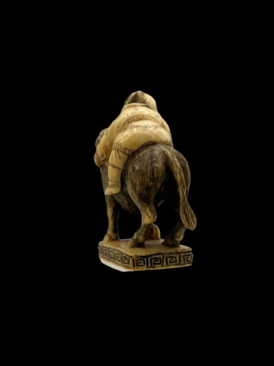 Buffalo Netsuke - Meiji Period-photo-1