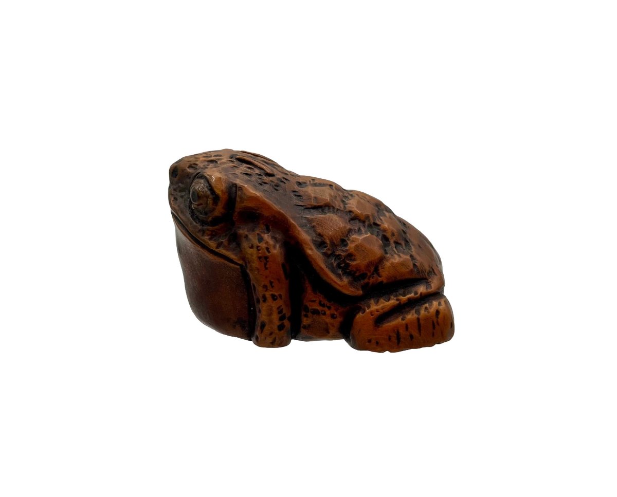 Netsuke Toad-photo-2