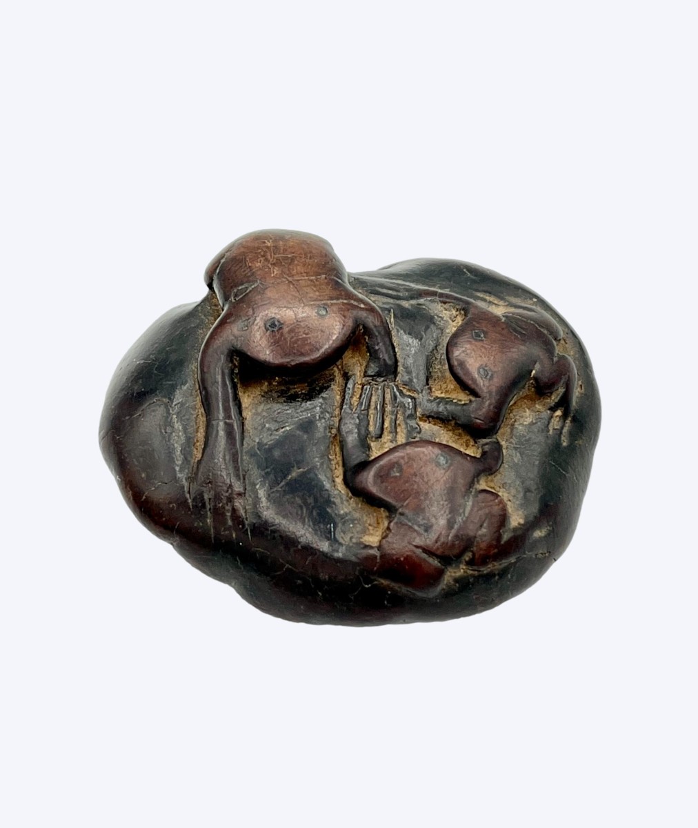 Netsuke en bois trois grenouilles