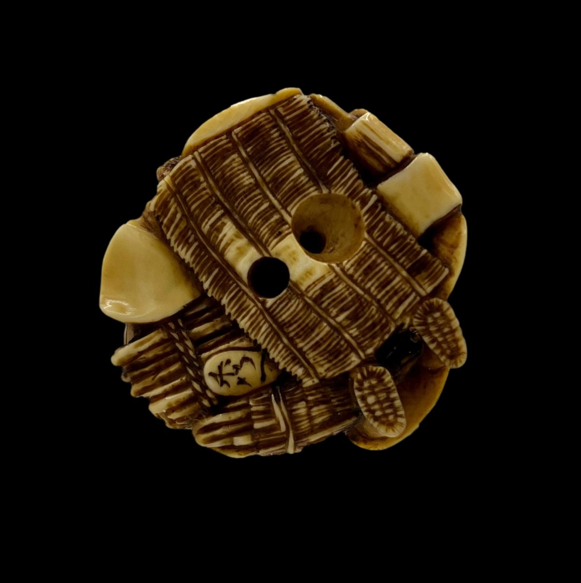 Meiji-period Netsuke-photo-1