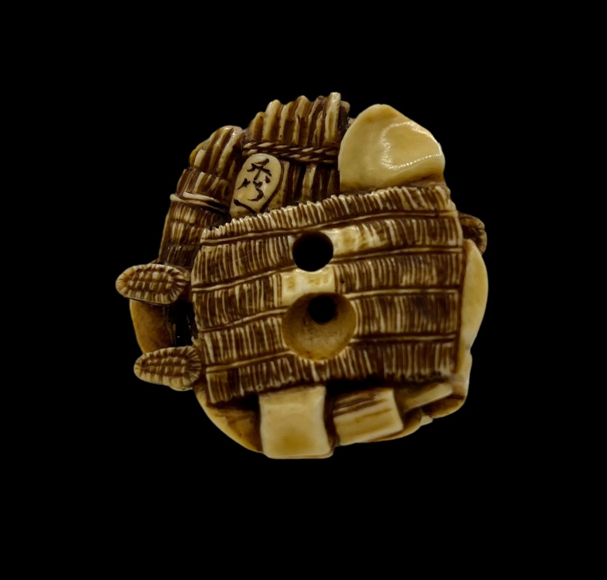Meiji-period Netsuke-photo-2