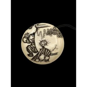 Manju netsuke karako