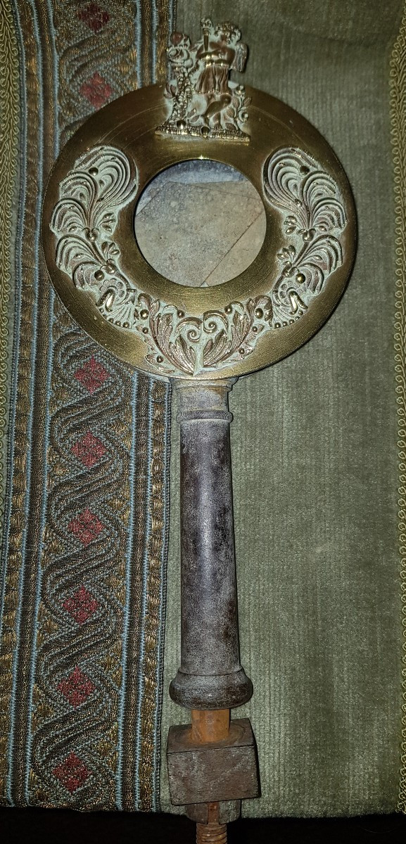 Porte Montre en  bronze 