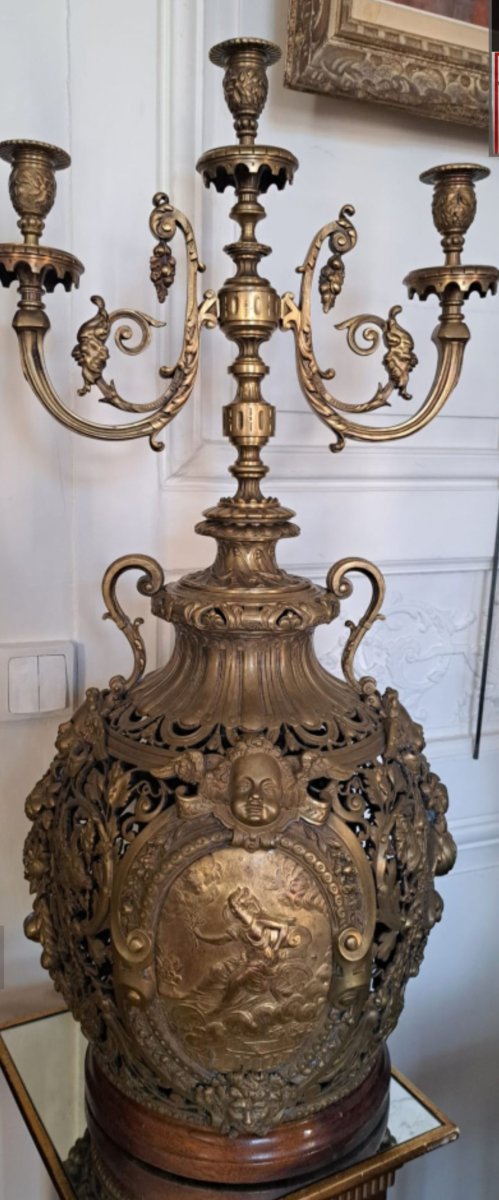 Important Pair Of Candelabers In Patinated Bronze, With Openwork Design -photo-2