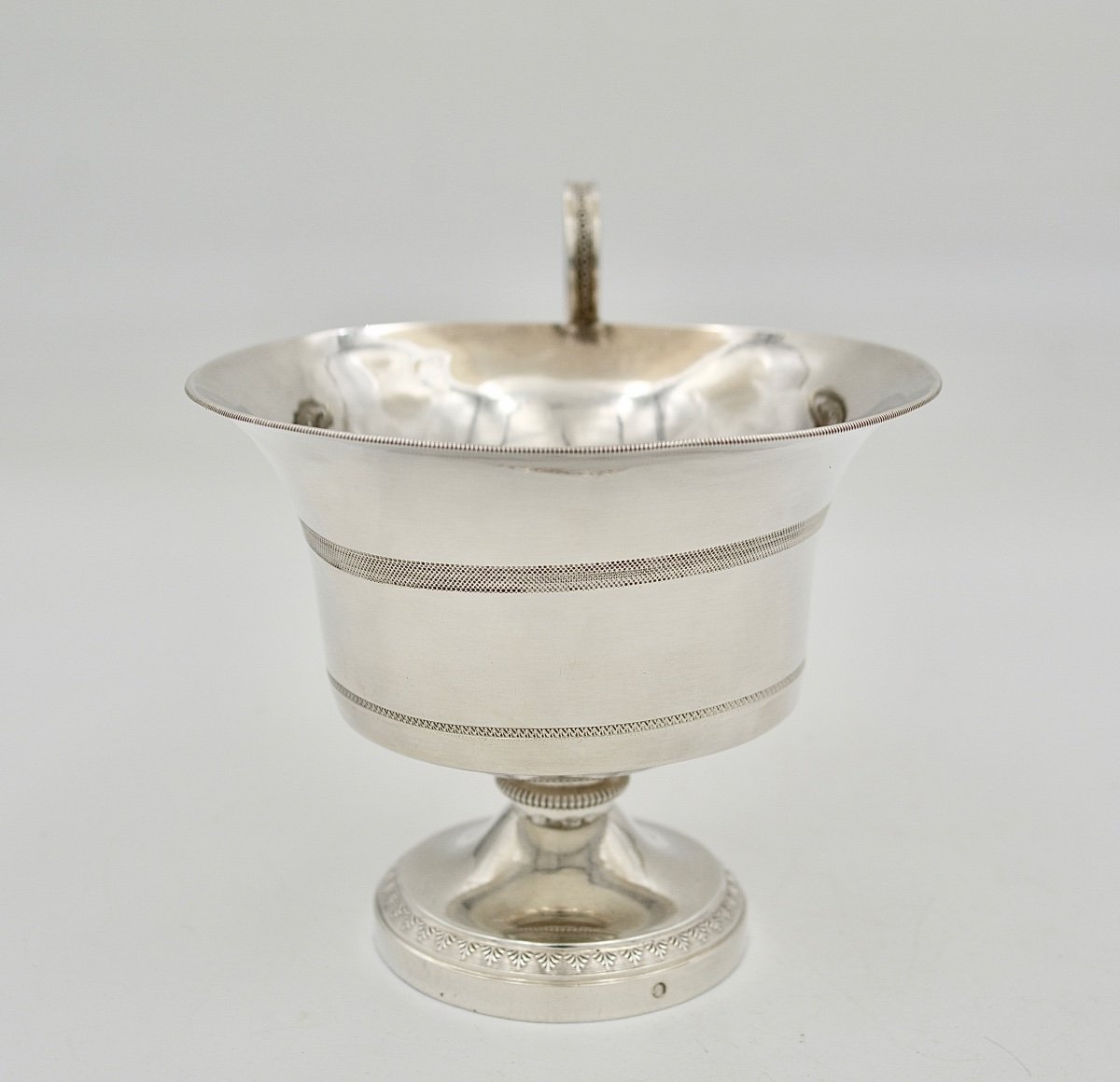 Tasse et sa sous- tasse en Argent , France  vers 1803-photo-3