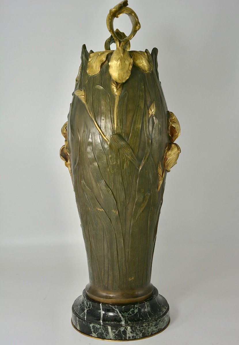 Art Nouveau. Vase En Bronze Signé " Abel " France Début Du XXe Siècle -photo-1