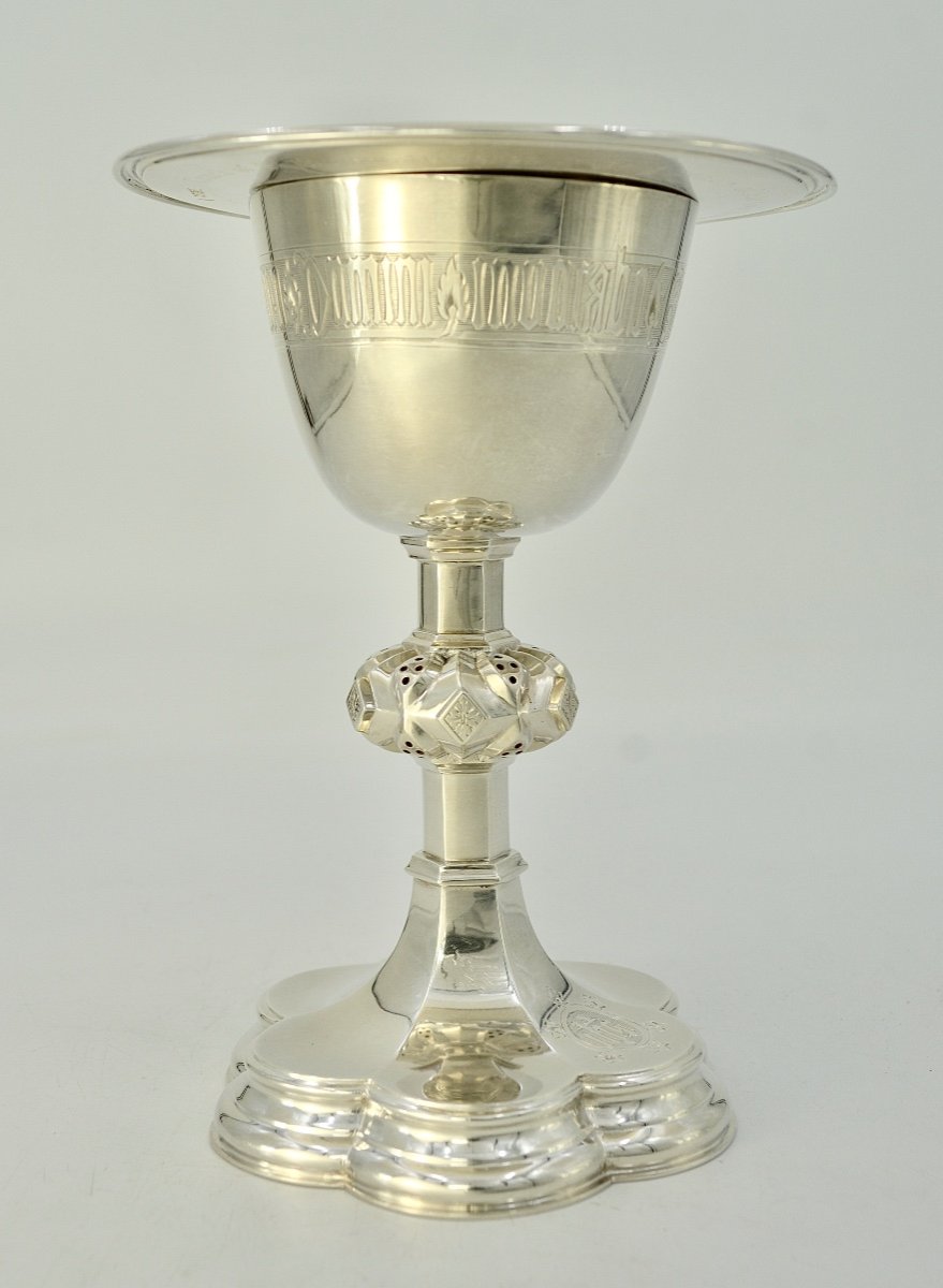 Chalice And Its Paten In Silver, United Kingdom Circa 1880-photo-3