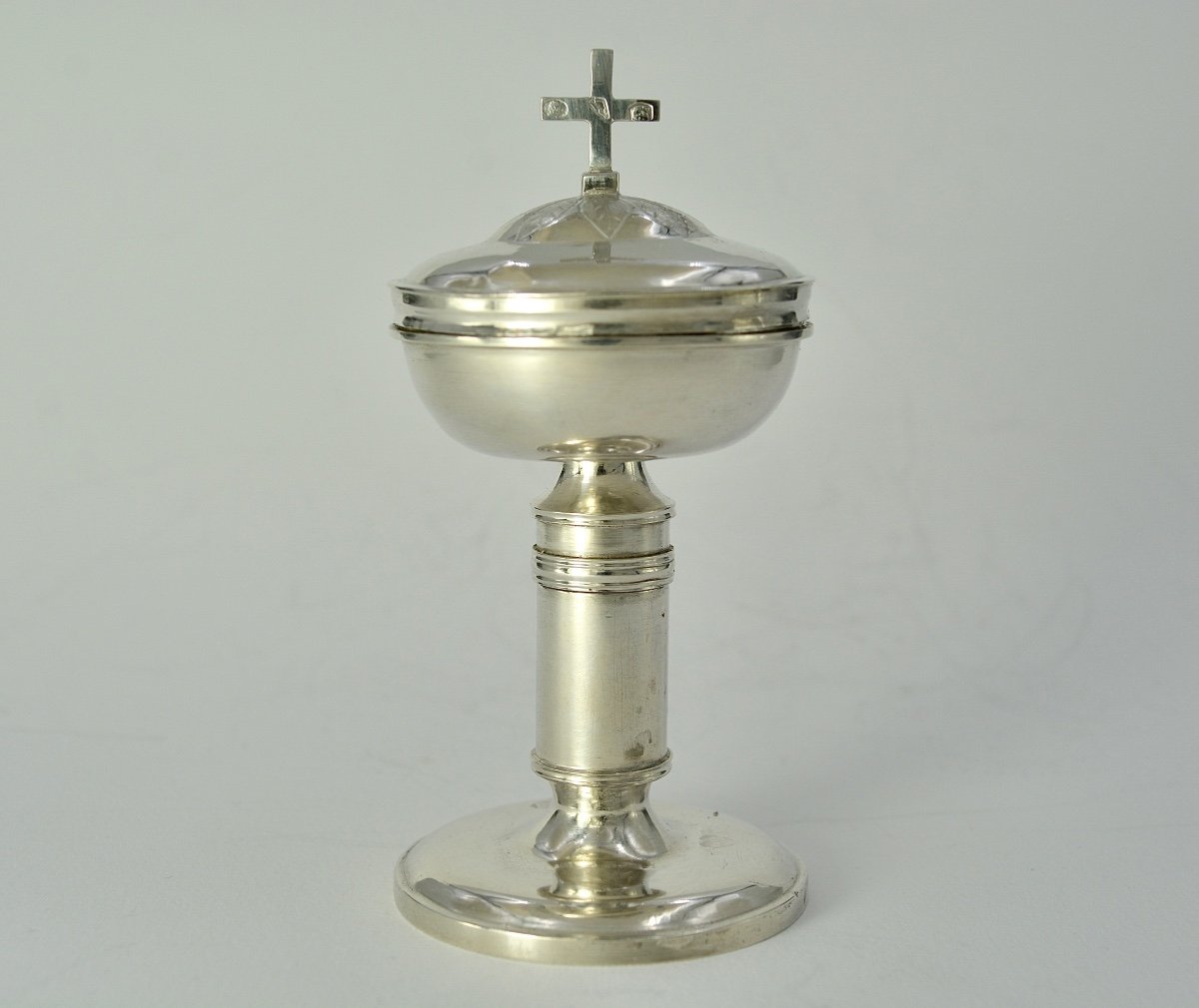 Ciboire Des Malades En Argent, France Vers 1825