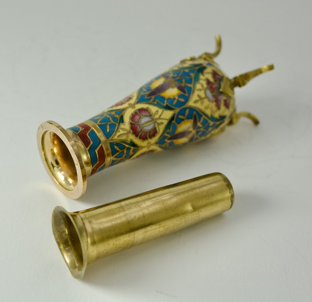 Barbedienne. Petit Vase Bronze Et émail Champlevé Vers 1880-photo-2