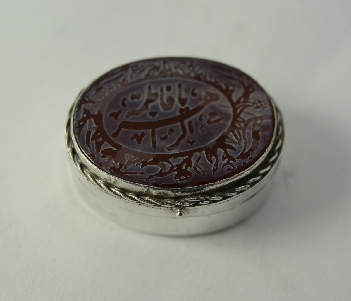 Pillbox In Silver And Carnoline. Yemen Around 1930-photo-2