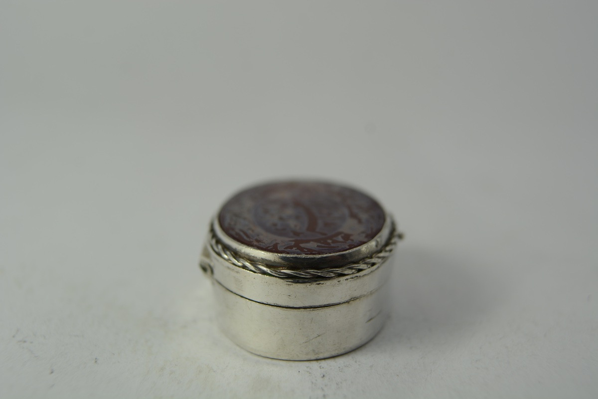 Pillbox In Silver And Carnoline. Yemen Around 1930-photo-2