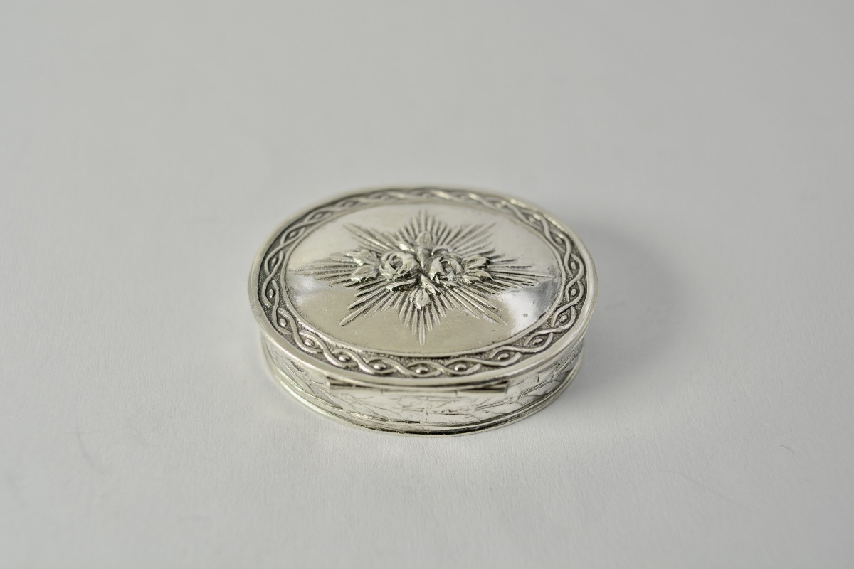 Silver Pill Box, France, Circa 1900-photo-2