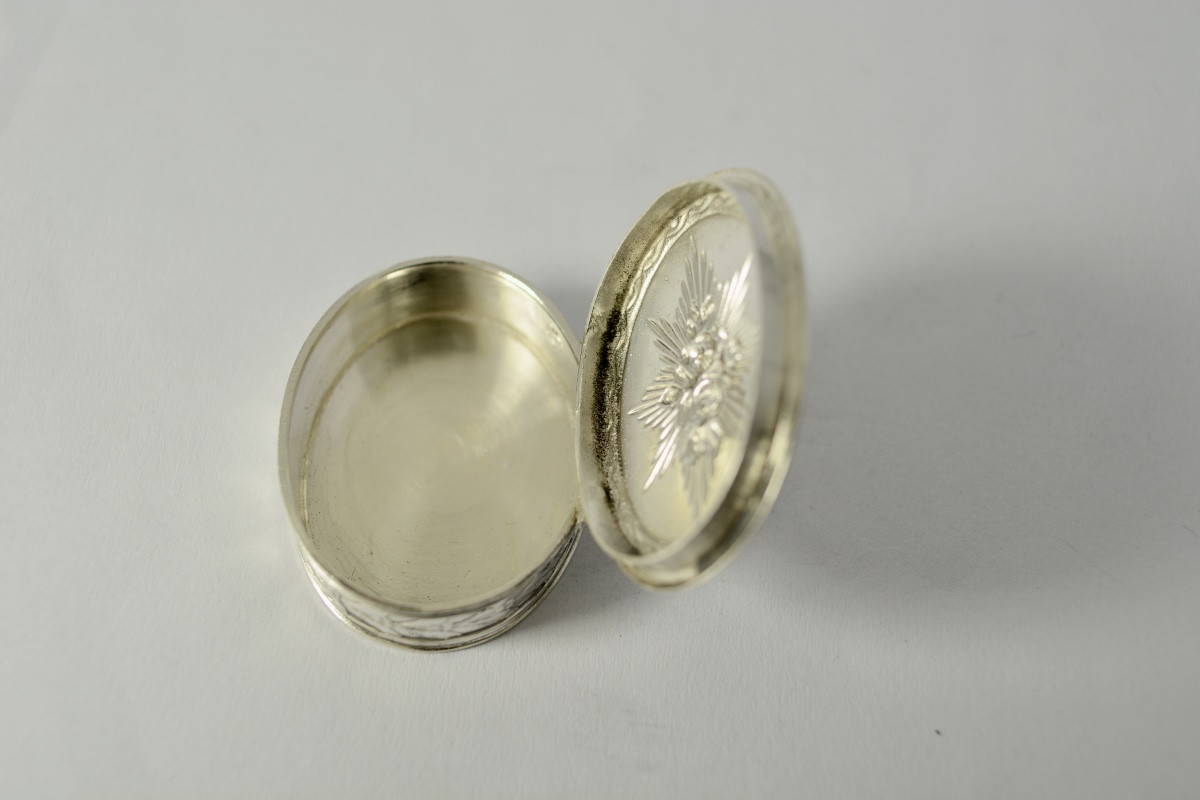 Silver Pill Box, France, Circa 1900-photo-4