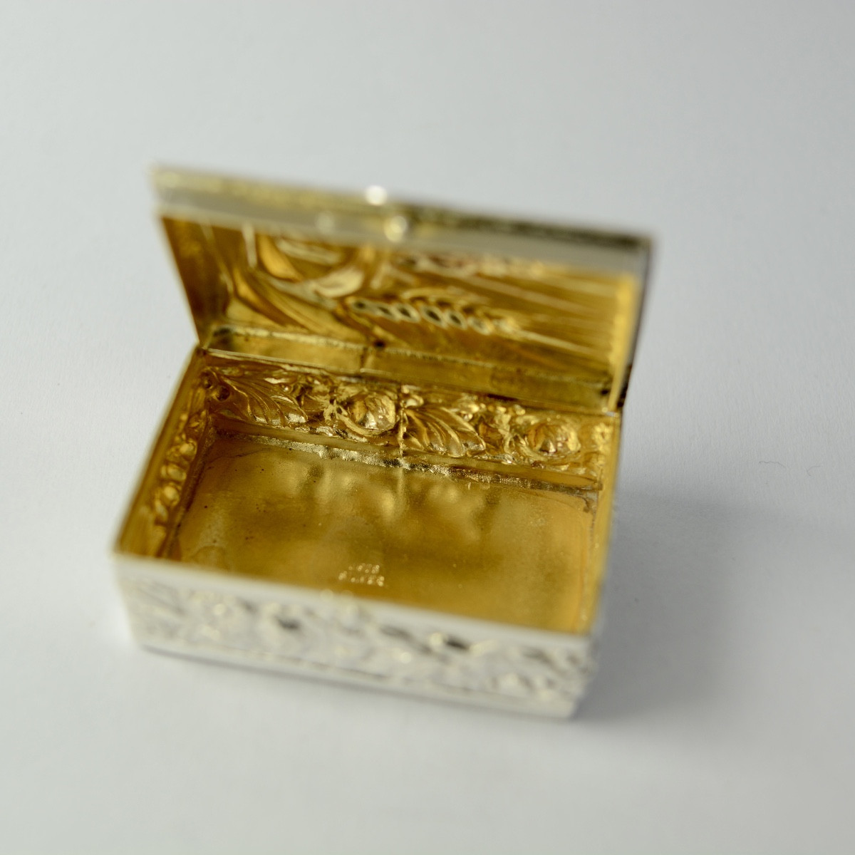 Art Nouveau. Silver Pill Box, 20th Century Europe 