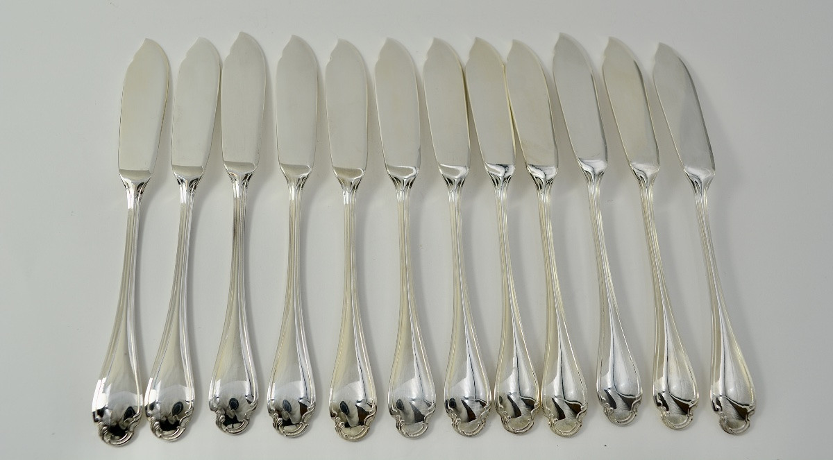 Christofle France, Pompadour, Twelve Fish Knives. Silver-plated Metal-photo-1