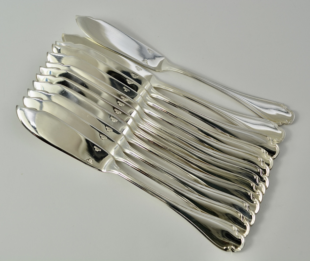 Christofle France, Pompadour, Twelve Fish Knives. Silver-plated Metal