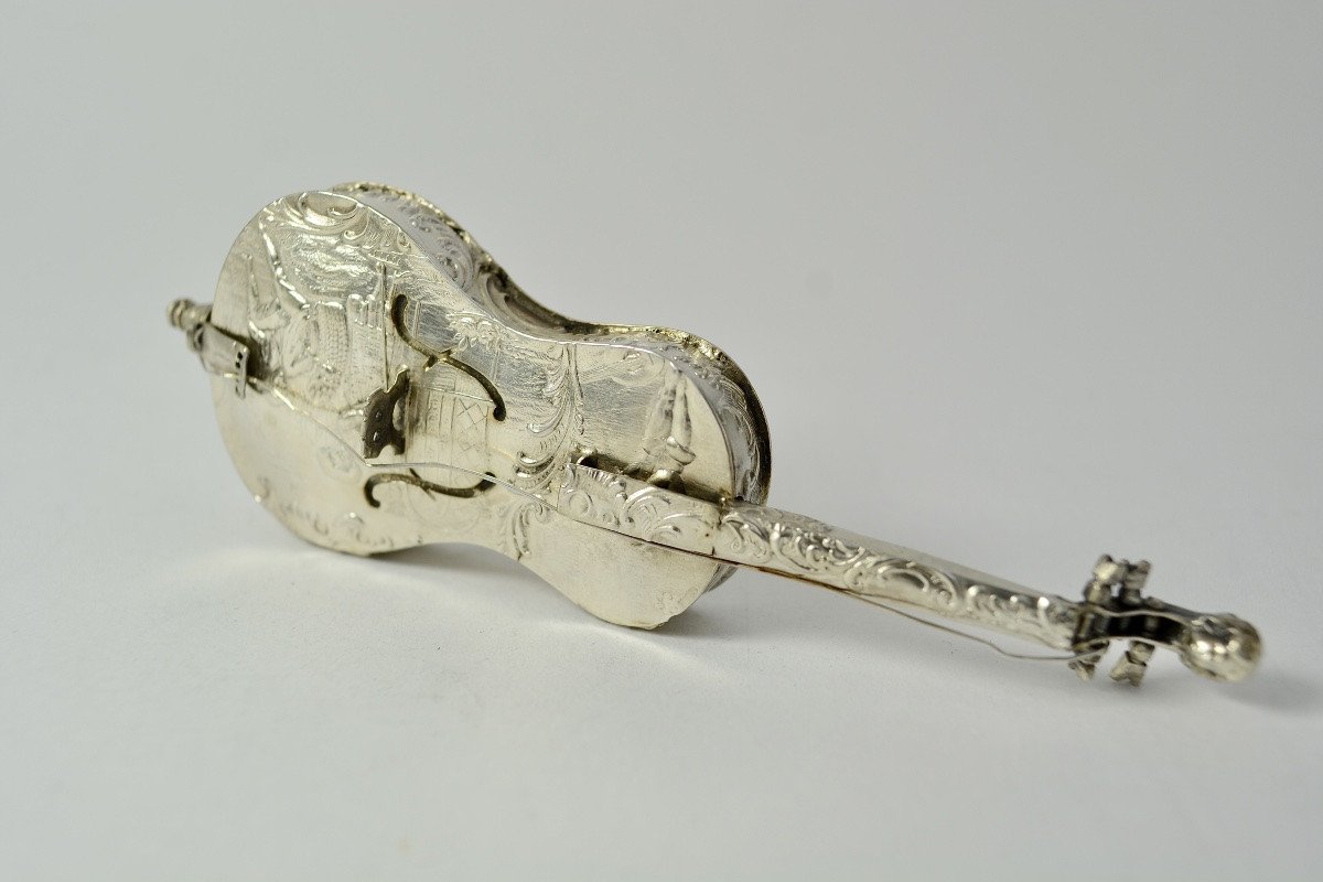 Silver Box / Snuff Box, Guitar Shape.-photo-3