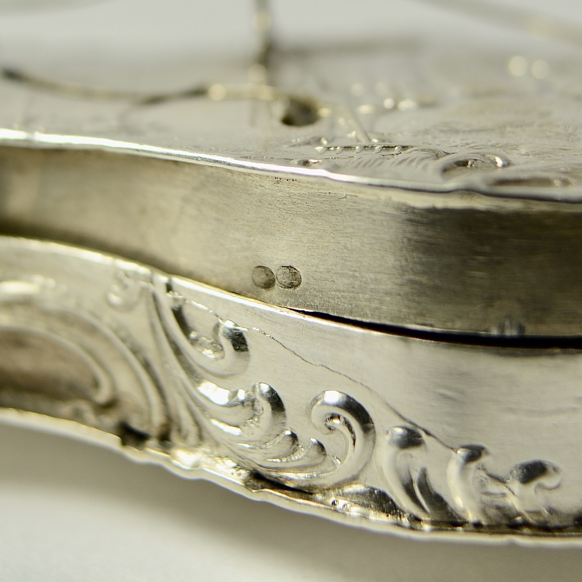 Silver Box / Snuff Box, Guitar Shape.-photo-1
