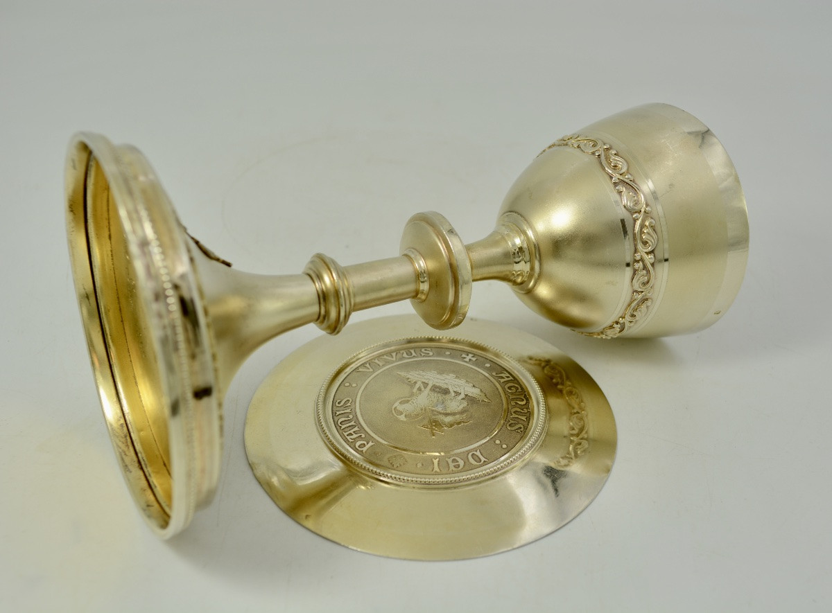 Chalice And Its Paten, Gilded Silver, France, 19th Century -photo-2