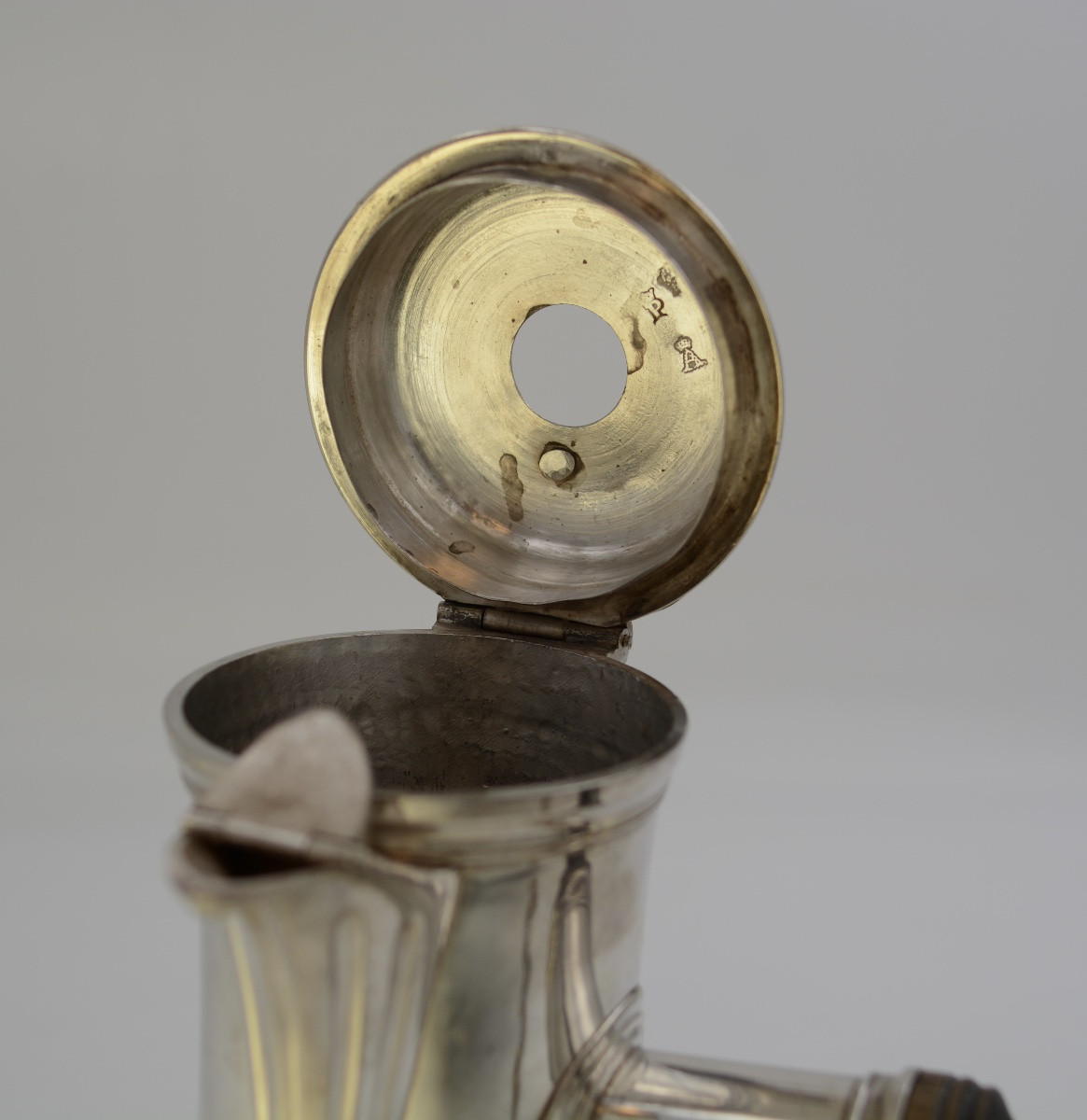 Chocolatière en argent France XVIIIeme siècle, Paris vers 1779-photo-1