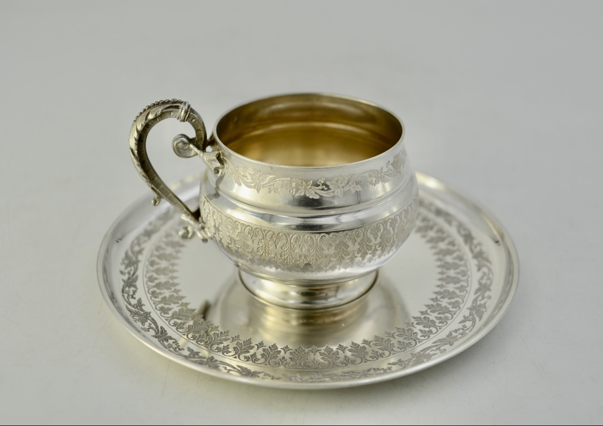 Tasse et sa sous tasse en argent France XIX eme siecle 