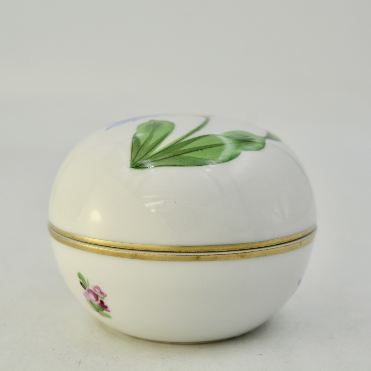 Herend, Hungary, Porcelain Box 20th Century-photo-2