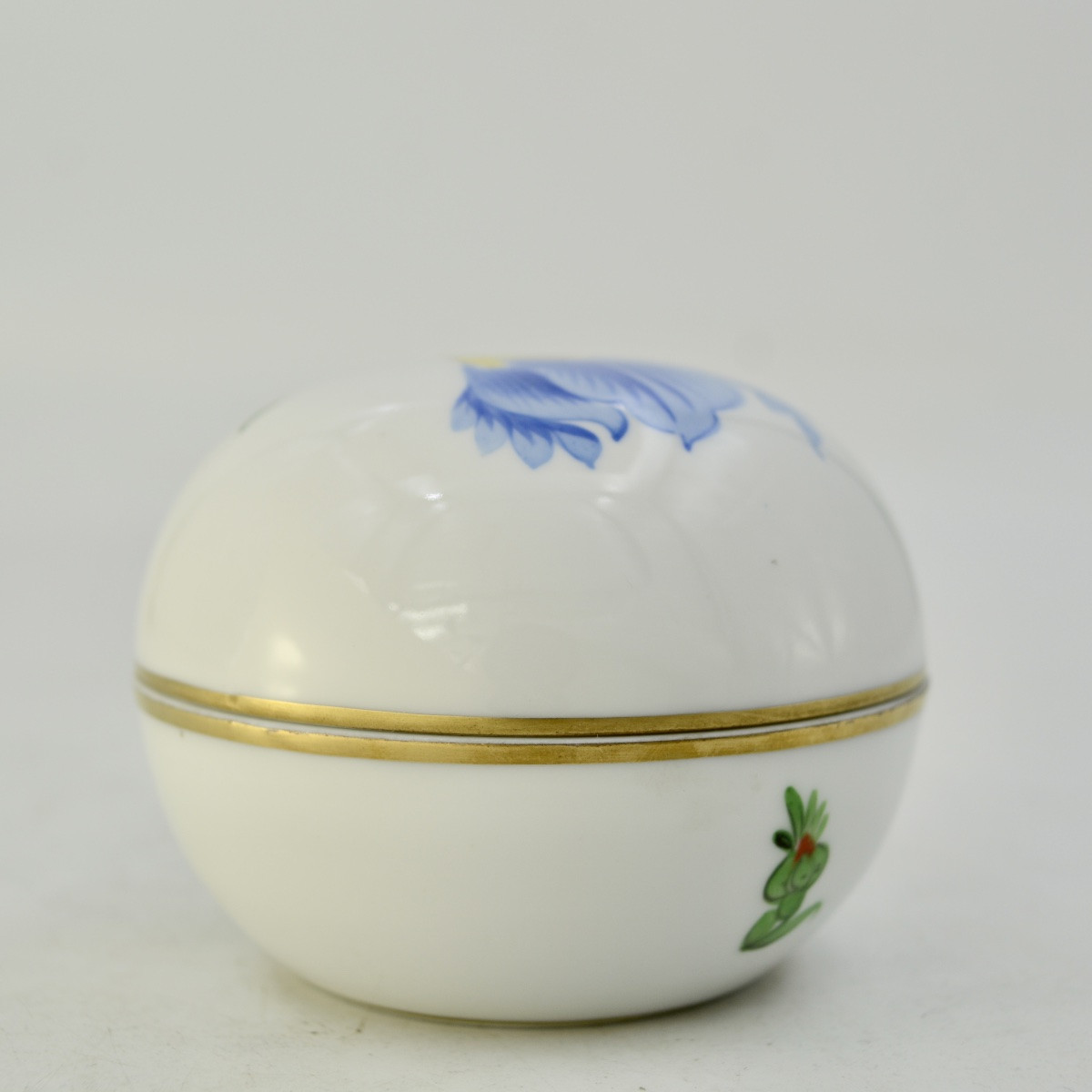 Herend, Hungary, Porcelain Box 20th Century-photo-1