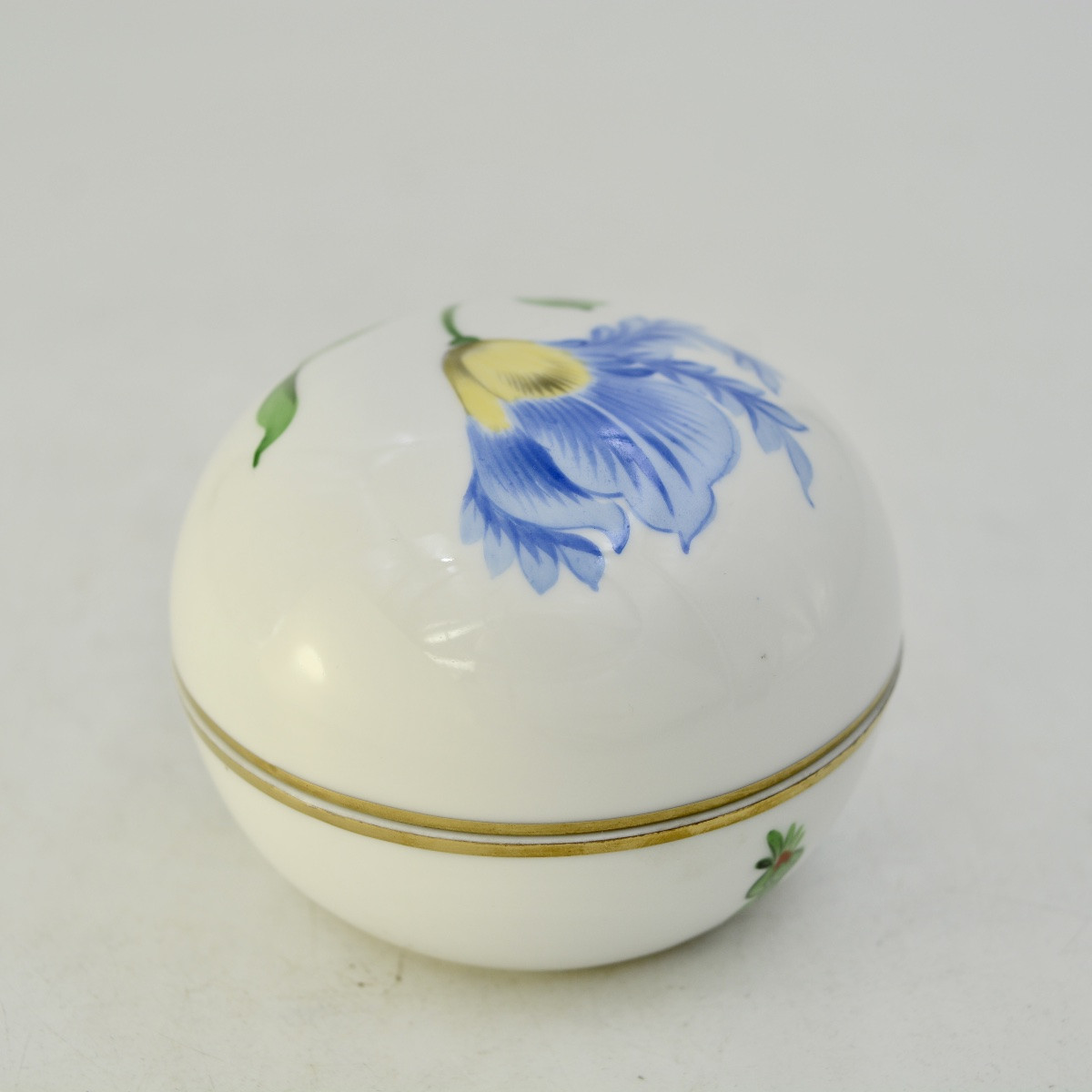 Herend, Hungary, Porcelain Box 20th Century-photo-2