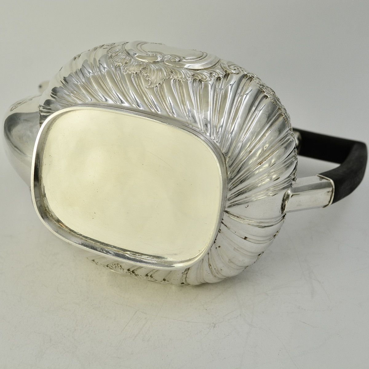 English Silver Teapot, Sheffield Circa 1898-photo-3