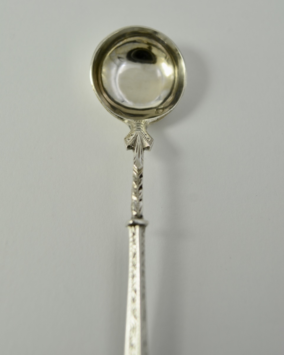 Cuillère à moutard, argent France XIX eme siecle. -photo-1