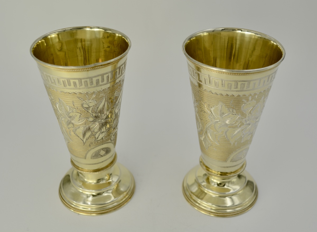 Russia, Circa 1900. Pair Of Gilt Silver Cups. -photo-1