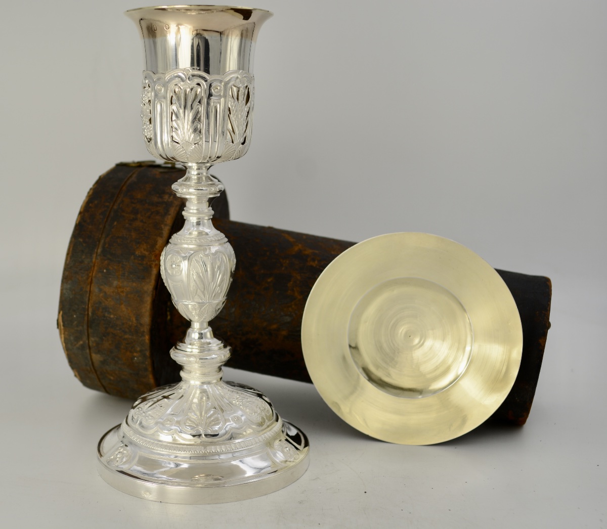 Calice, patene , coffre, argent, FRANCE VERS 1831