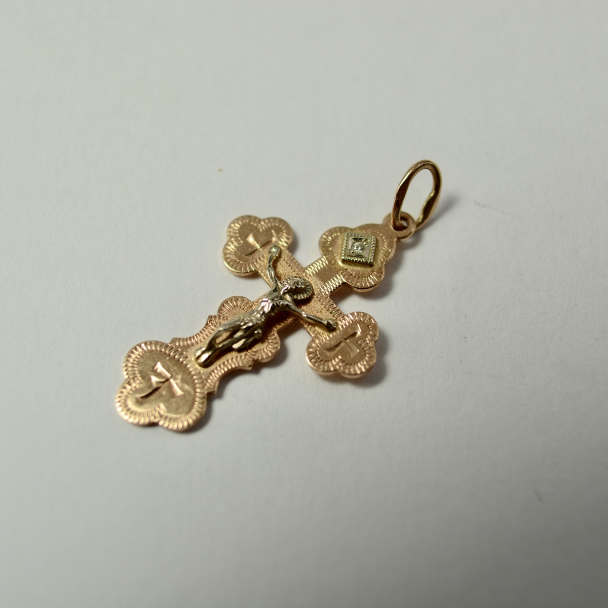 Russie XX eme, siecle. Croix en Or jeune -photo-4
