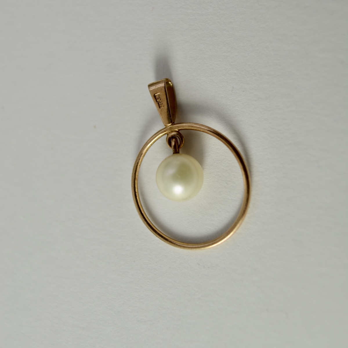 Russian Gold Pendant, Soviet Era. 