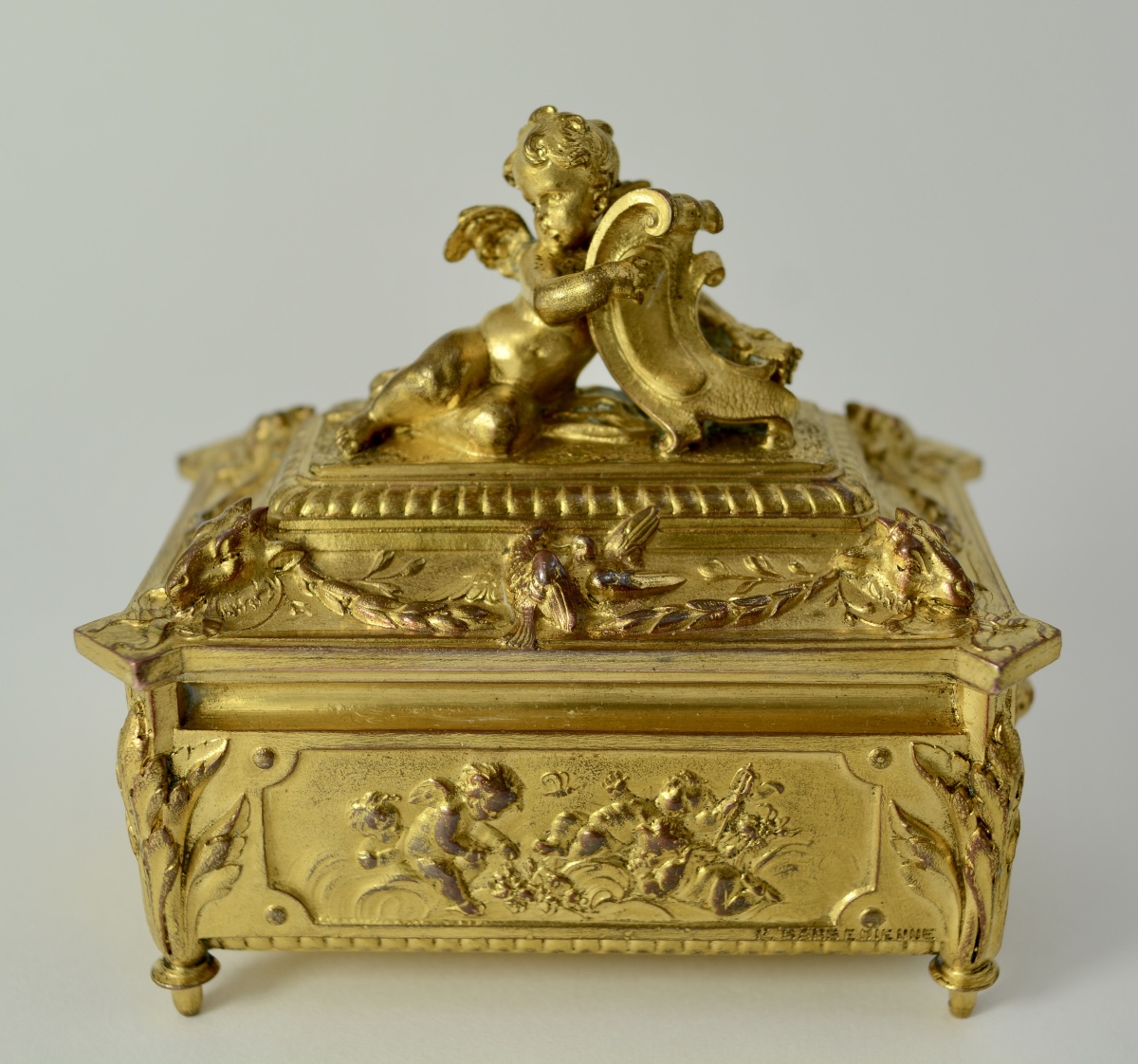 Barbedienne, Gilded Bronze Box. France, 19th Century. Signed. 