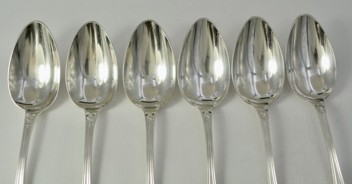 Six Silver Place Settings, France, 19th Century -photo-2