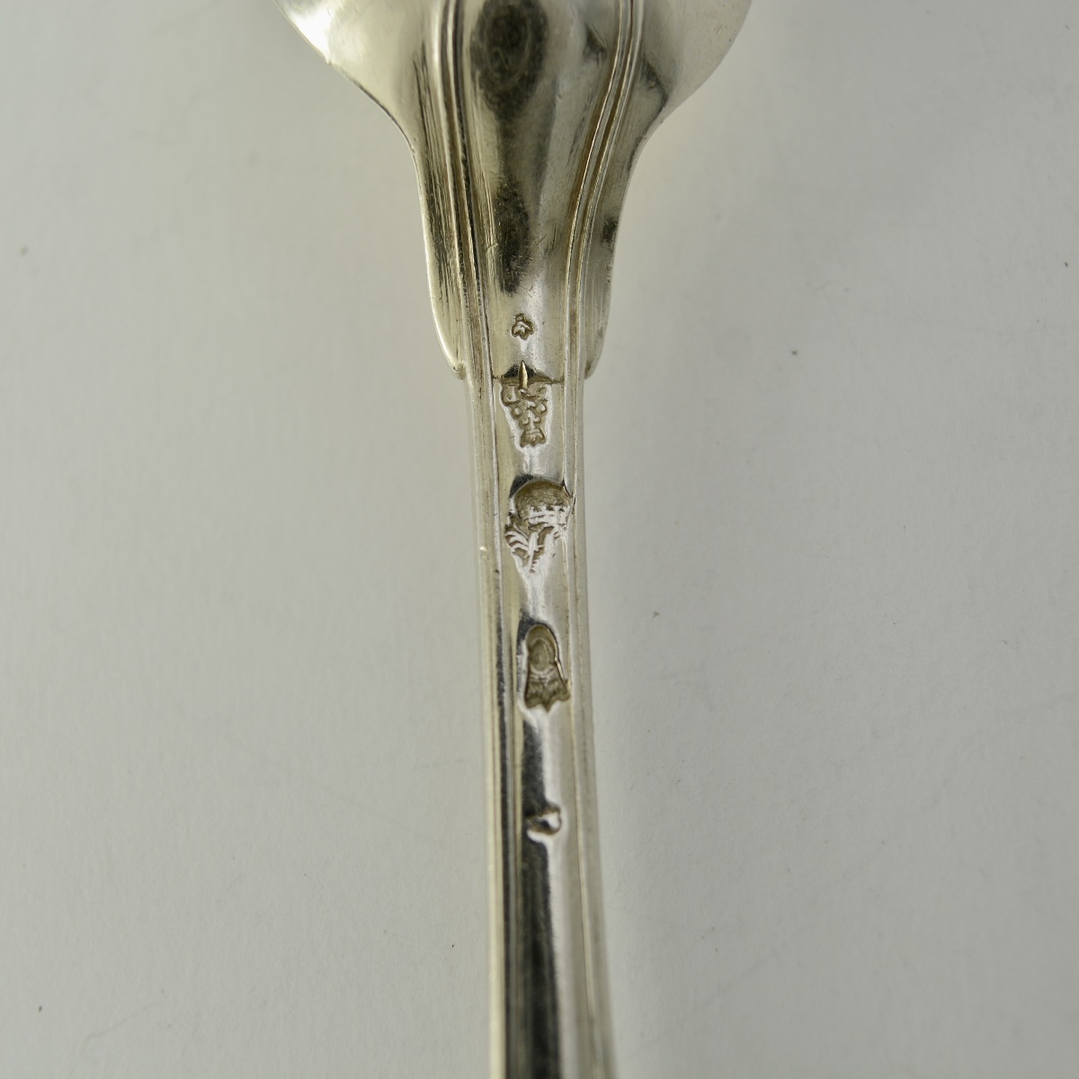 Cuillere en argent XVIII siecle vers 1738-44 France -photo-3