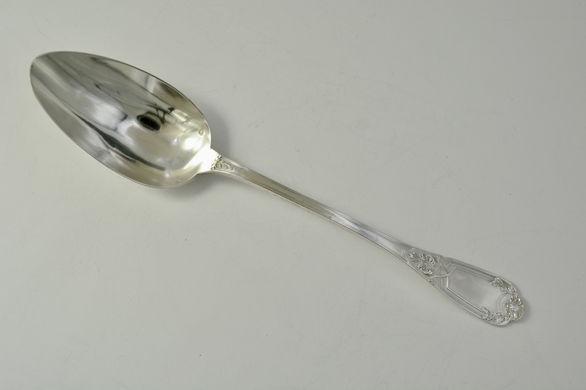 Cuillere à servir en argent France vers 1900