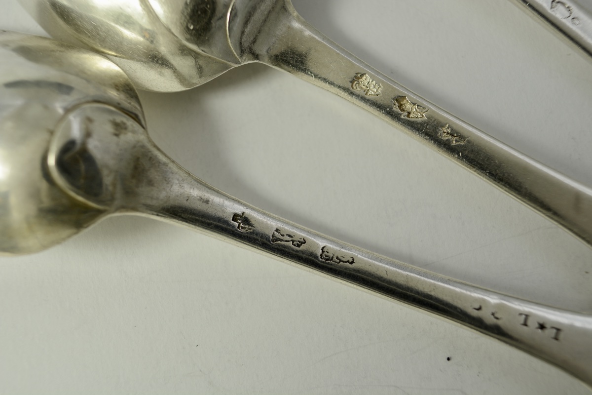 Cuillères en argent France XVIII siecle , quatre pieces. -photo-3