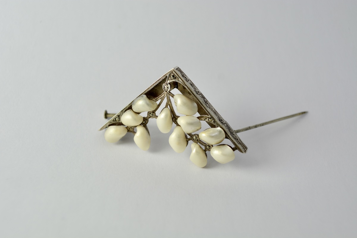 Broche en argent de style Art Nouveau – France, vers 1930
