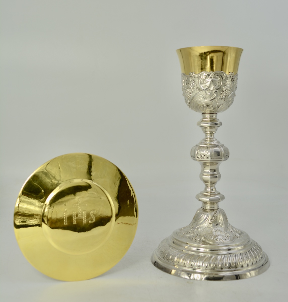 Silver And Vermeil Chalice And Paten, France, 18th Century 