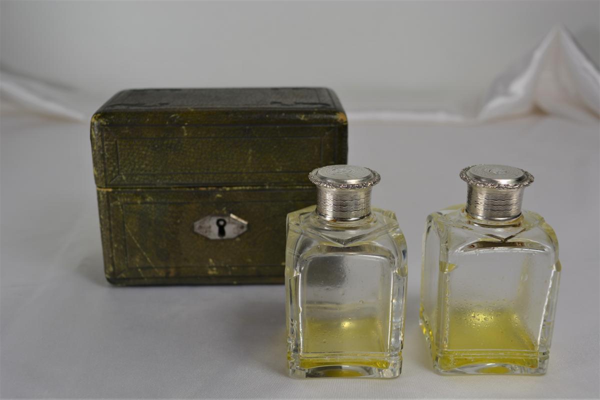 Cell Perfume Gift Box At Odeur France 1819-1838