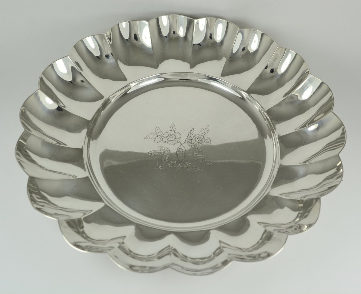 Puiforcat, Plat Polylobé En Argent , France Vers 1940 