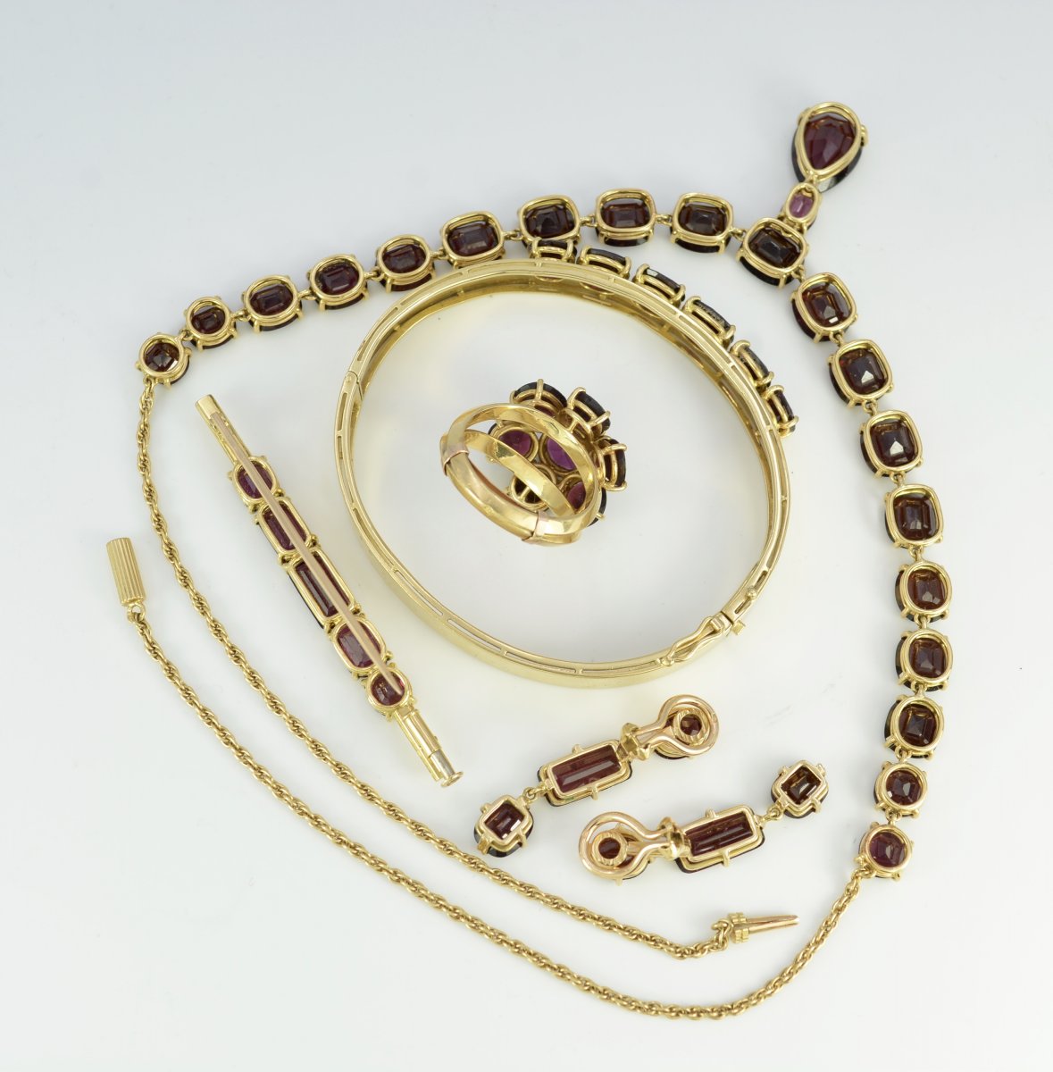 Set In Gold And Garnets, France Early 20th Century-photo-8