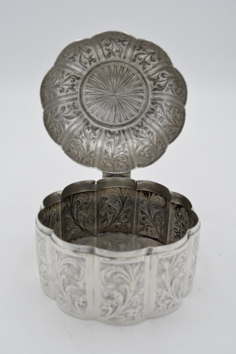 Betel Box In Silver, India Around 1900-photo-7