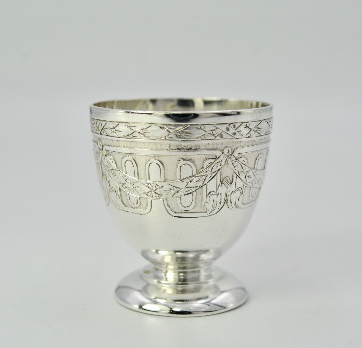 Christofle. Coquetier En Argent Style Napoleon III-photo-3