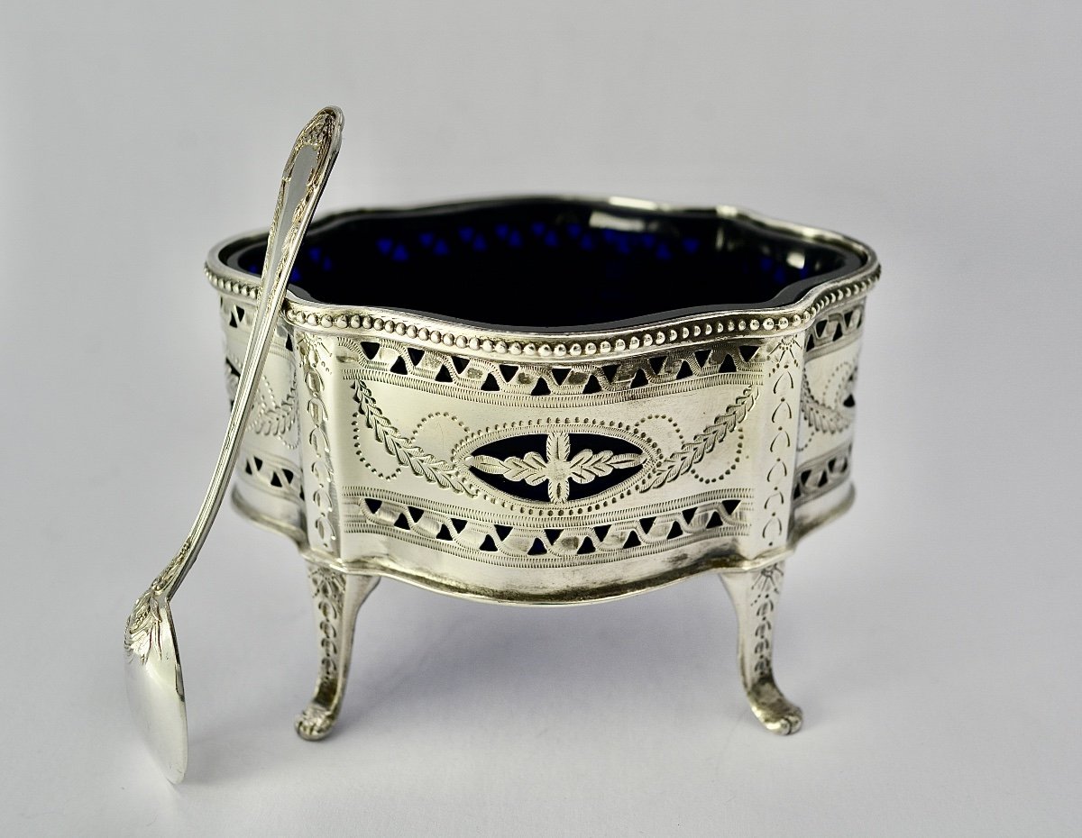 Salt Cellar / Salt Shaker English Silver London Circa 1894