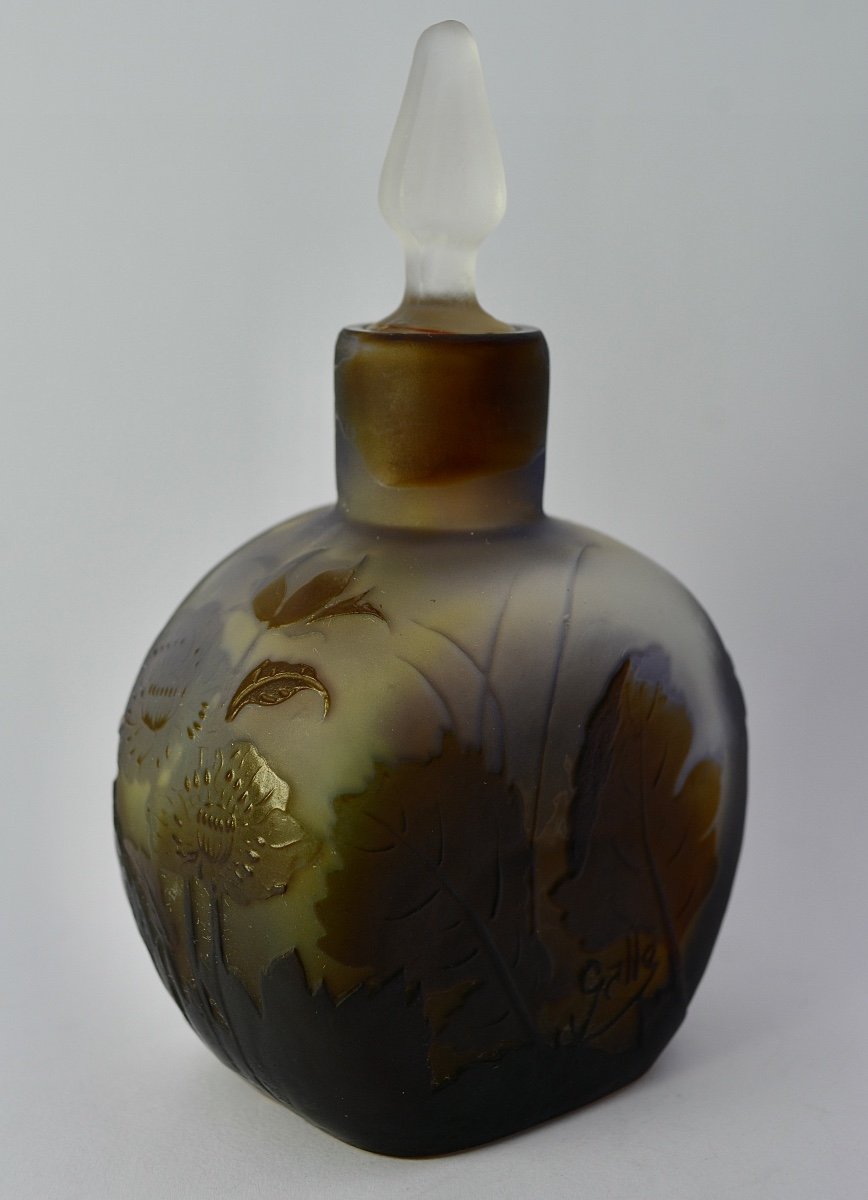 Emile Gaillé. Multilayer Glass Perfume Bottle Circa 1900-photo-1