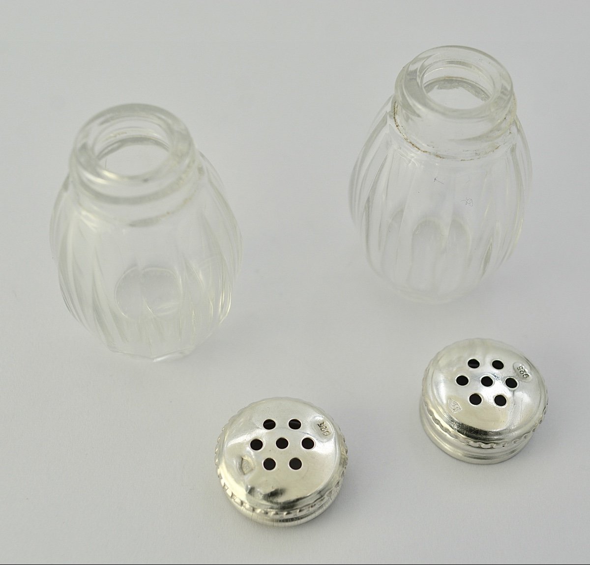 Christofle France. Salt And Pepper Servant In Silver And Glass.-photo-2